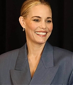 Leslie Bibb Web